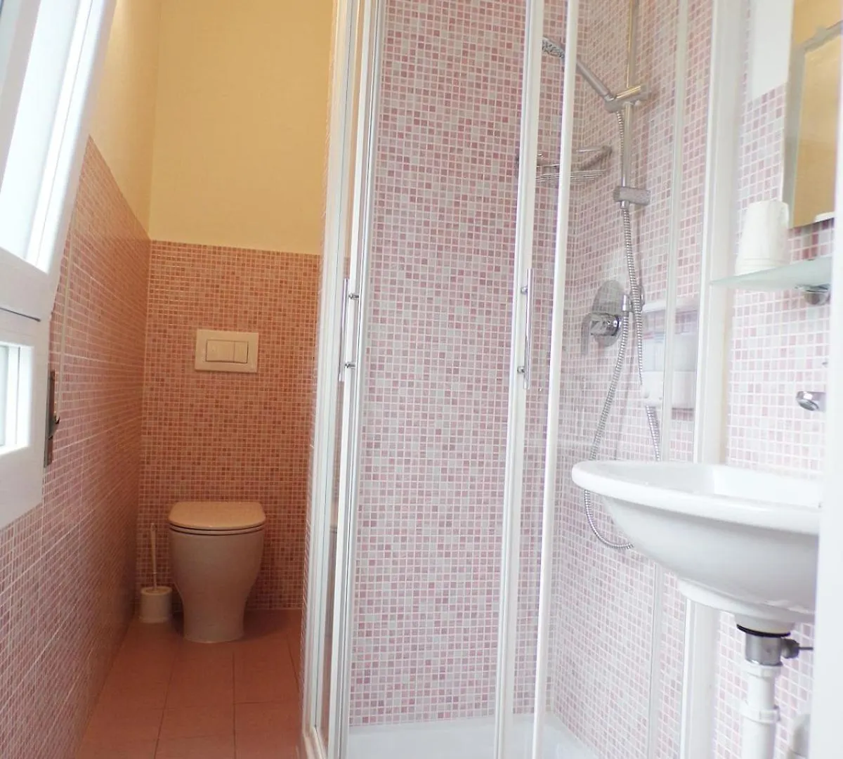 Hotel Esedra b&b con brunch fino a mezzogiorno Milano Marittima Italia