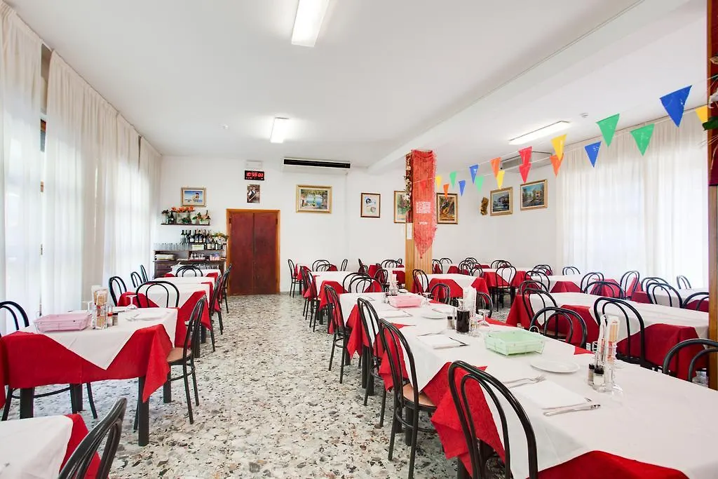 Hotel Esedra Milano Marittima 2*,